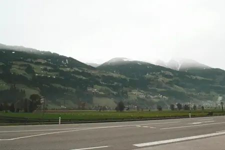Posebnosti austrijske mreže autocesta i kupnja vinjete