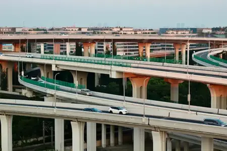 Sistemul de utilizare a autostrăzilor din Ungaria și informații despre achiziționarea vinietei